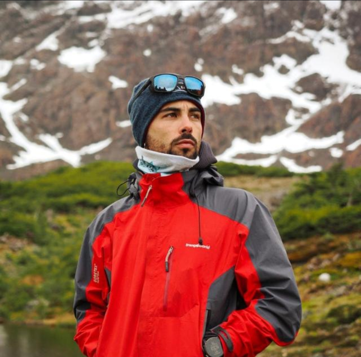 Javier Gil, guía de media montaña y cofundador de Polar Bear Expedition